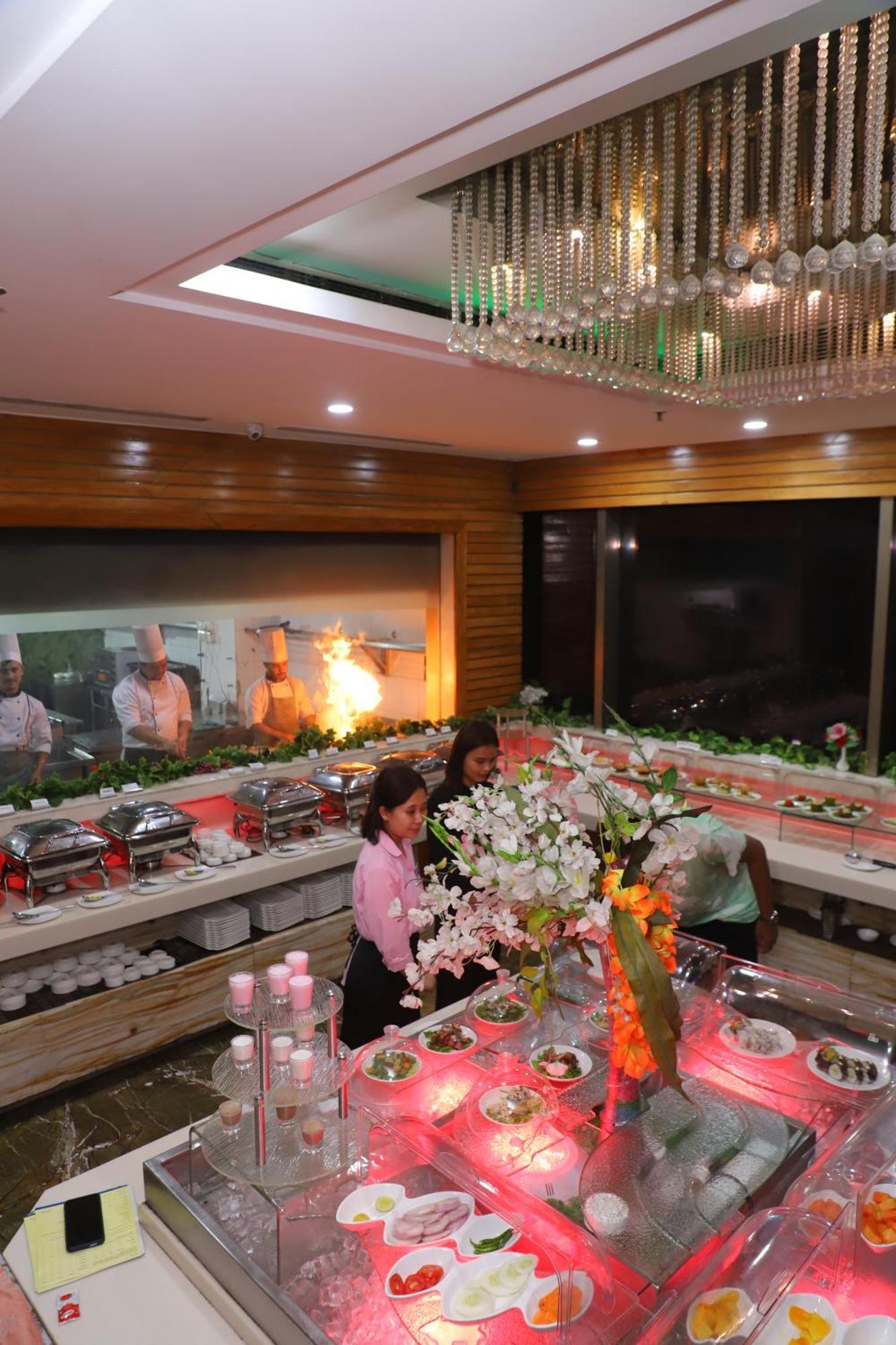 Skycity Hotel גורגאון מראה חיצוני תמונה